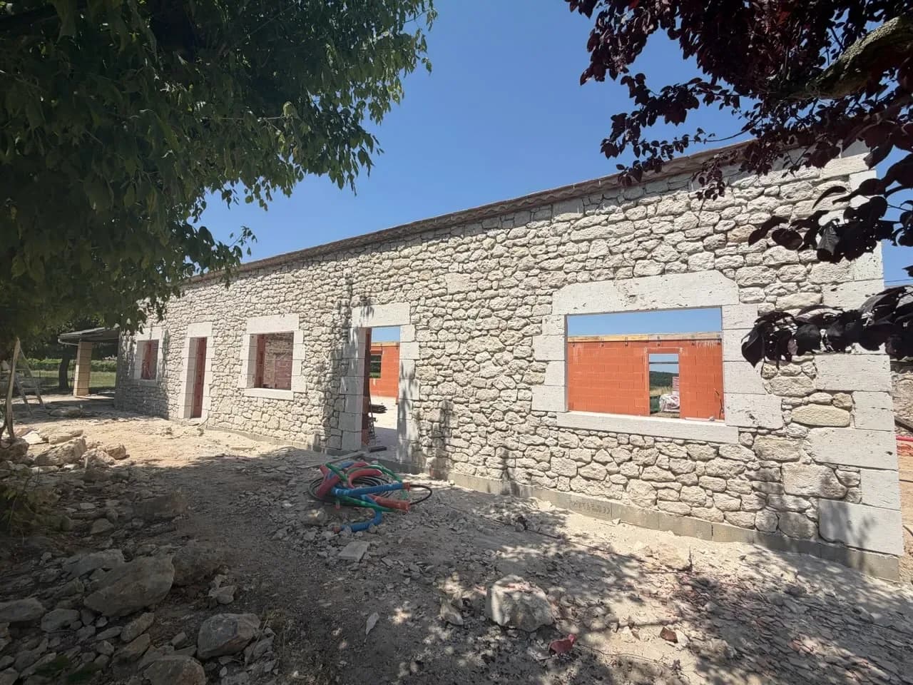 Diagnostic Plomb (CREP) en Dordogne et Gironde : Pourquoi 4 Logements sur 10 Sont Concernés (Guide 2026)
